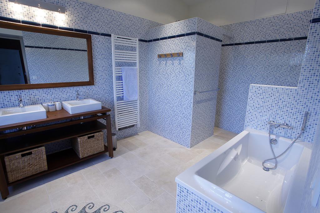 Bed and Breakfast Domaine De Lamassas Hautefage-la-Tour Номер фото