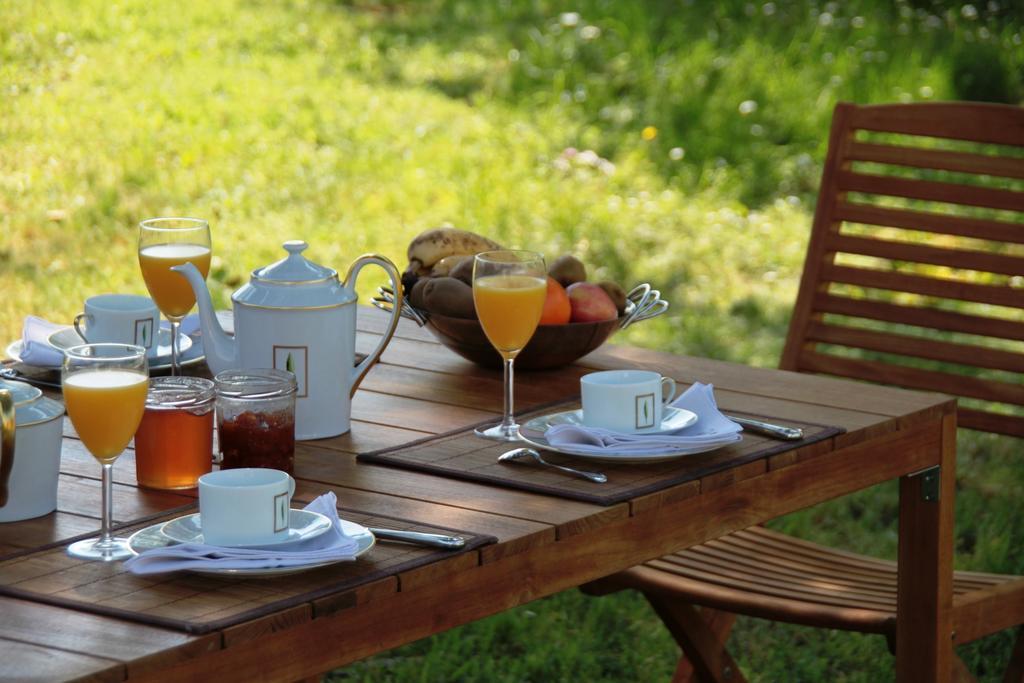 Bed and Breakfast Domaine De Lamassas Hautefage-la-Tour Экстерьер фото